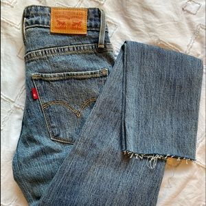 Levi’s 721 jeans size 24!